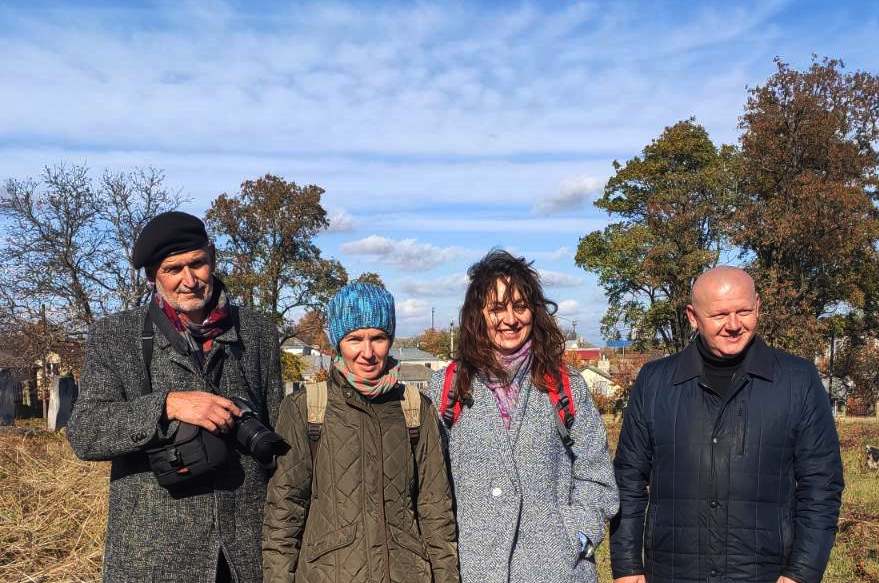 Організатори фестивалю Олександр Степаненко, Тетяна Федорів, Наталія Пасічник та мер  міста Збараж Роман Полікровський